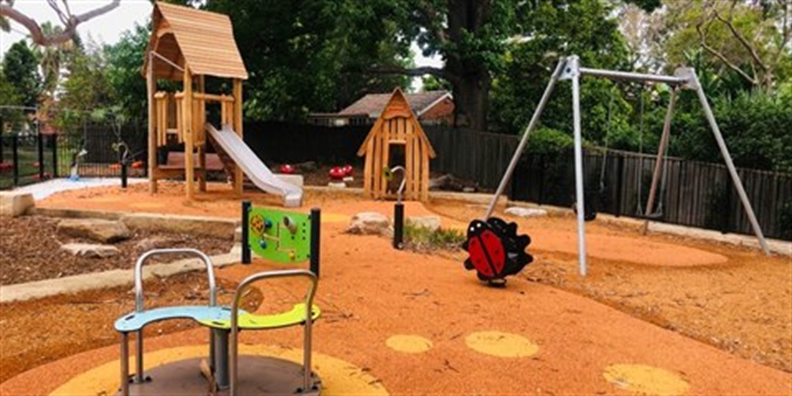 Abingdon-Road-playground