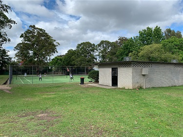 Kendall Village Green tennis courts