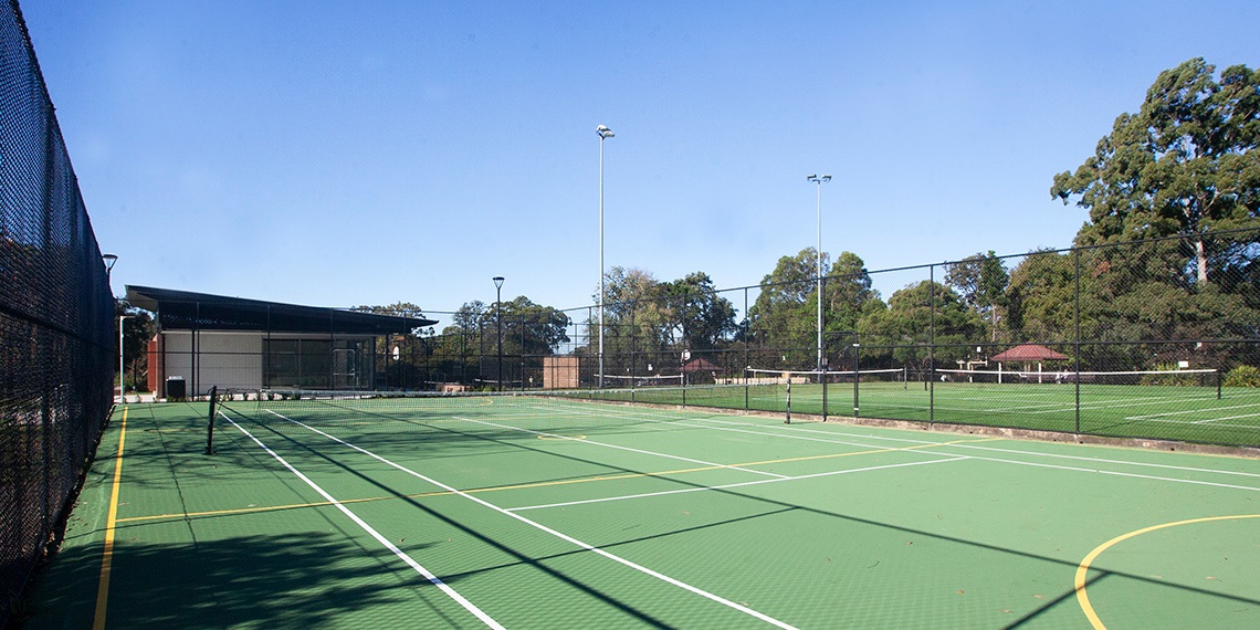 Roseville Park tennis courts