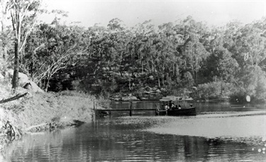 Killara Wharf, Lane Cove River 1900 SRNSW State Rail Authority Collection