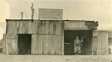 Thompsons Blacksmith Gordon ca.1900