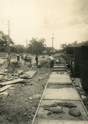 Footpath construction, Ku-ring-gai ca.1926