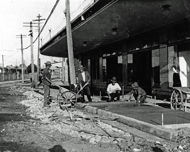 Footpath construction, Lindfield ca.1928