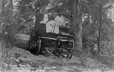Old Gordon - Milson's Pt Bus, Lindfield 1900 Town and Country Journal, August 3, 1910, p.22