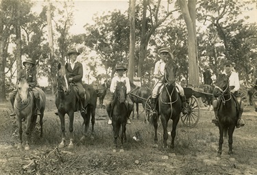 St Ives Show Horse competitors ca.1924