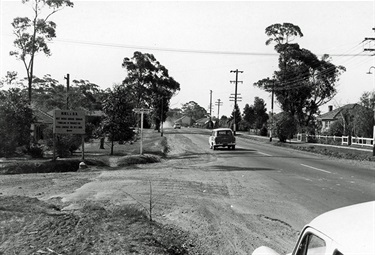 Mona Vale Rd, St. Ives ca.1950
