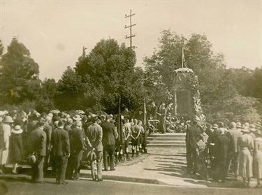 ANZAC Day, Wahroonga War Memorial ca.1925