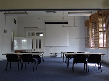 Gordon Library Meeting Room 2 classroom set up