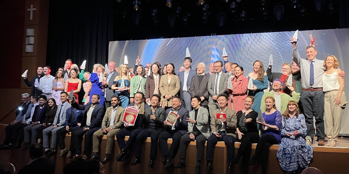 bus awards2.JPG