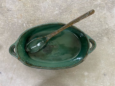 Karuna Maharaj, Casserole dish with spoon