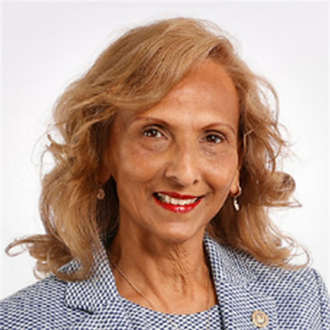 Cr Barbara Ward